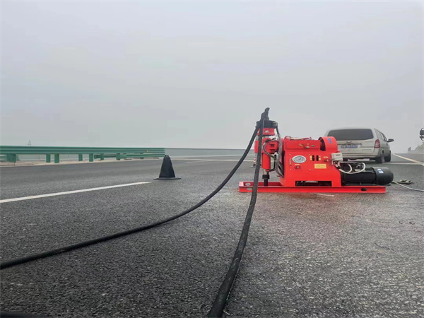 夏县马路路基路面开裂下沉注浆加固灌浆